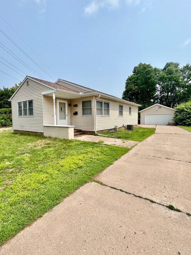 Foto del edificio - 617 S 6th Ave