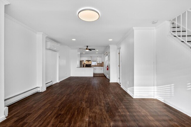 Foto del edificio - 104 McAdoo Ave