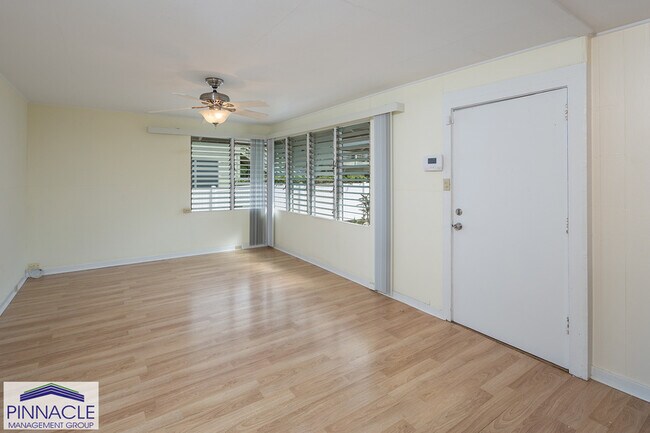 Building Photo - 428 Launiu St