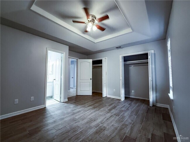 Foto del edificio - 12 Azalea St