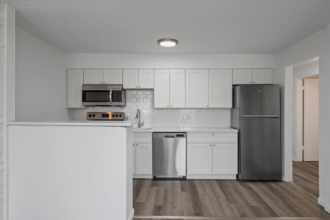 Foto del edificio - 612 N Saint Clair St