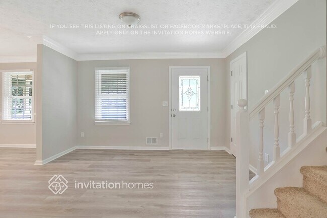 Building Photo - 994 Oak Moss Dr