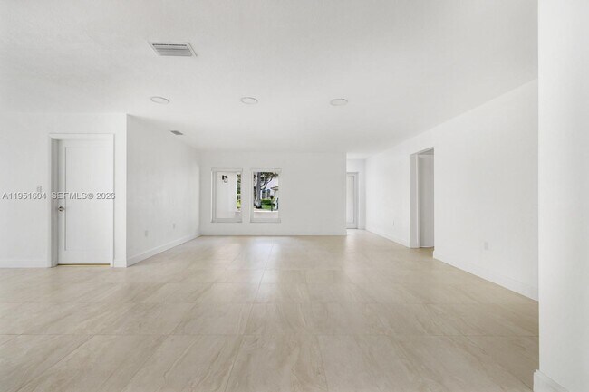 Foto del edificio - 2045 SW 125th Ct