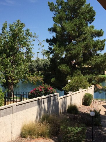 Foto del edificio - 10828 N Biltmore Dr