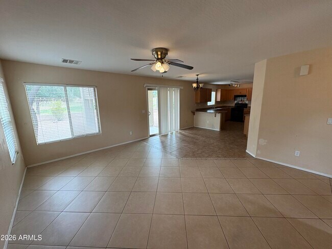 Building Photo - 582 S 167th Ln
