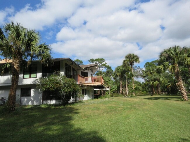 Foto del edificio - 1464 Gallop Dr