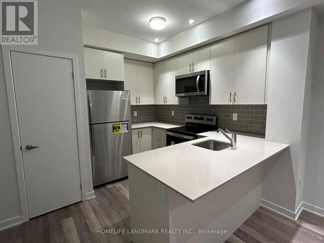 Photo du bâtiment - 3425 Ridgeway Dr