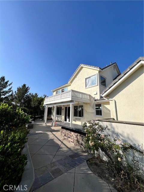 Building Photo - 17528 Cloverdale Way