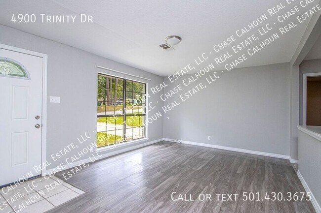 Building Photo - 4900 E Trinity Dr
