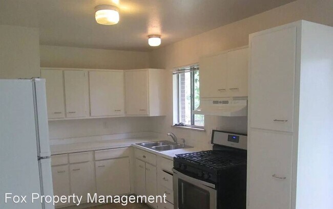 Foto del edificio - 5 br, 2 bath House - 730 32nd Street