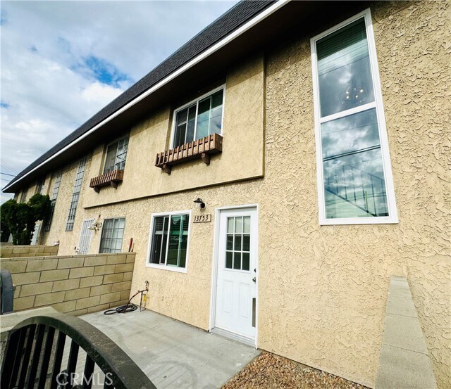 Foto del edificio - 13753 Los Angeles St