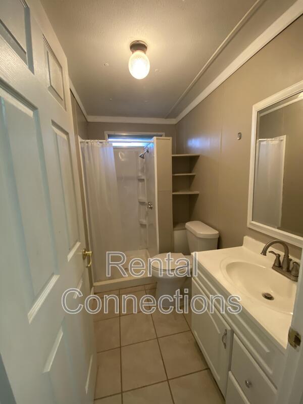 Building Photo - 10871 Cedar Grove Rd