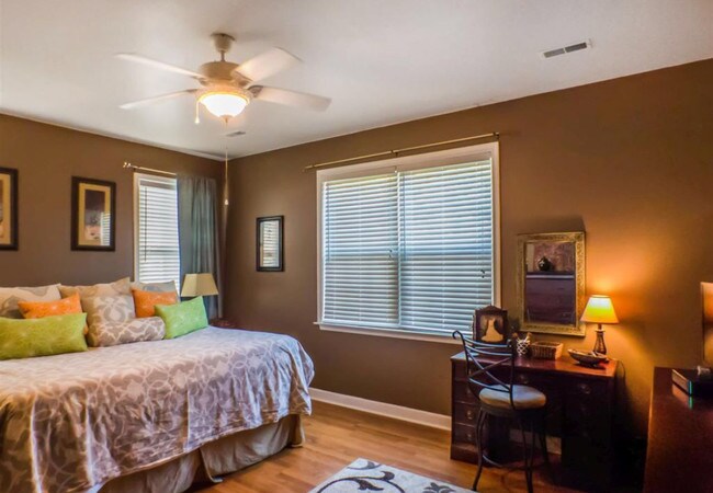 Foto del edificio - 378 Bayberry Way