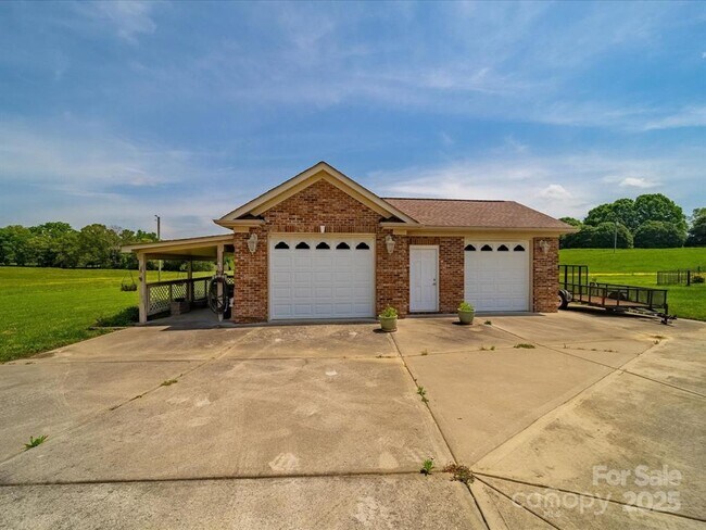 Building Photo - Gorgeous 3 Bed/2 Bath Home for Rent