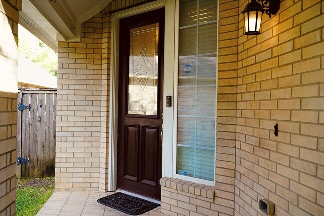 Building Photo - 24535 Sawgrass Meadow Ln
