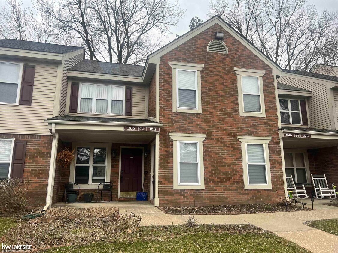 Primary Photo - 1511 Porter Cir