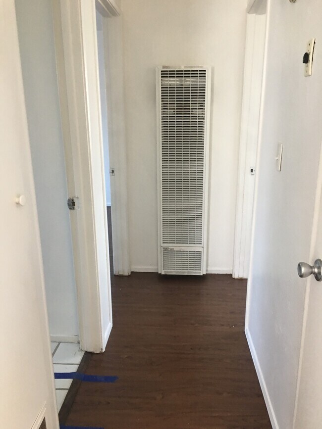 Foto del edificio - 103/104 -310 W. Bardsley