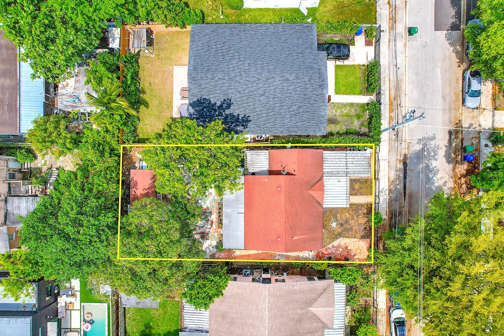 Foto principal - 250 NW 43rd St