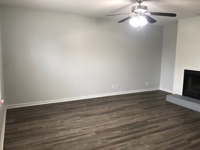 Foto del edificio - 1661 Baltimore Dr