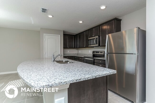 Building Photo - 360 Fern Ct