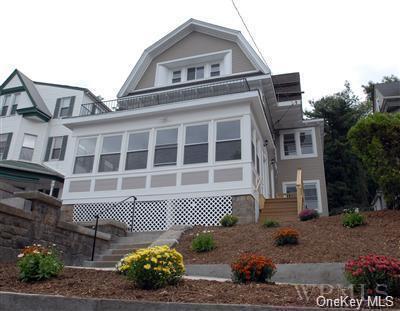 Foto del edificio - 592 Warburton Ave