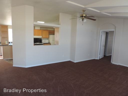 Building Photo - 9252 S Kings Ranch Rd