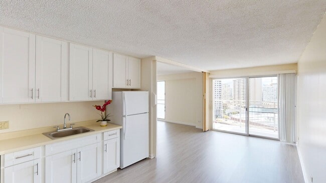 Foto del edificio - Fully Renovated 1 BR Unit at Kapiolani Manor