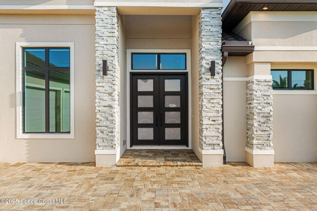 Building Photo - 8499 Serrano Cir