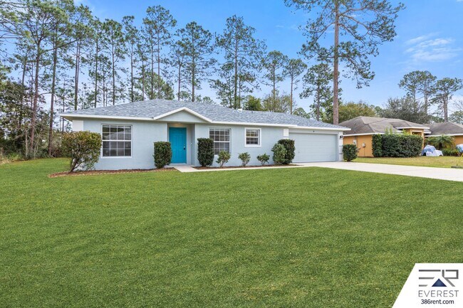 Building Photo - LIKE NEW 3/2/2 IN THE HEART OF PALM COAST