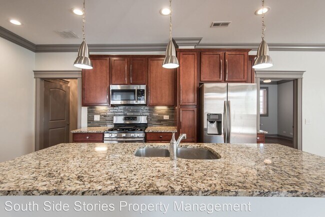 Foto del edificio - 4705 S Champlain Ave