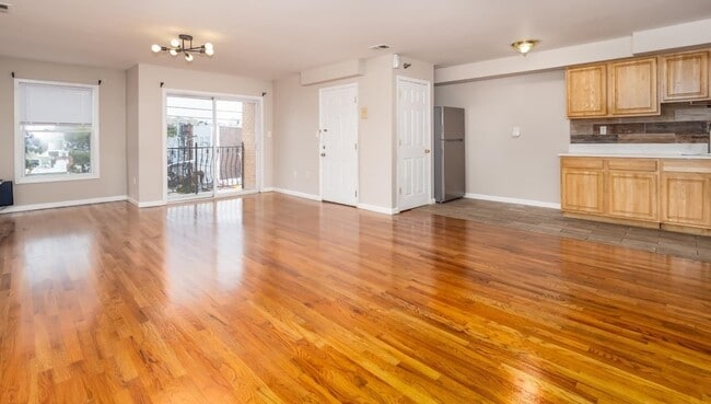 Foto del edificio - 355 West Side Ave