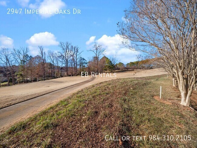 Foto del edificio - 2947 Imperial Oaks Dr
