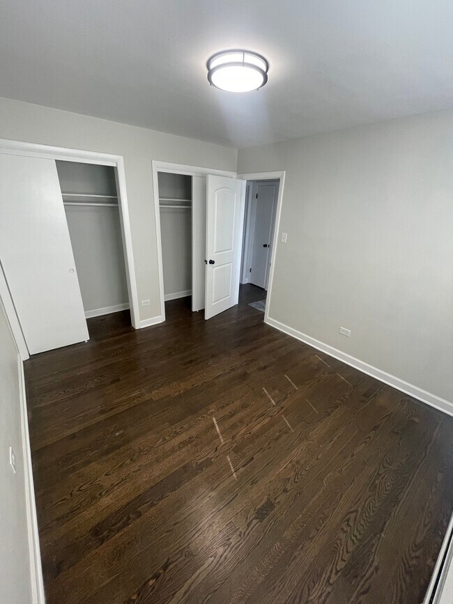 Foto del edificio - 7810 S Escanaba Ave