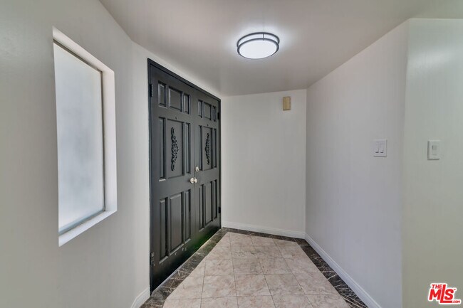 Foto del edificio - 15013 Hartsook St