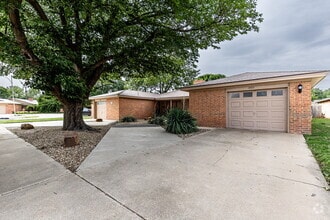 Building Photo - 3406 65th Dr