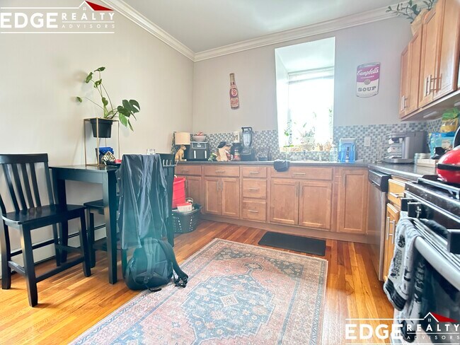 Foto del edificio - 32 Bigelow St