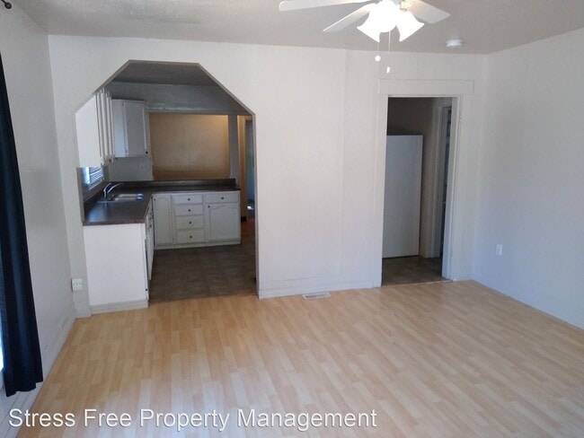 Building Photo - 3 br, 2 bath House - 106 S 400 E