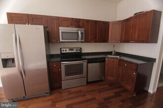 Building Photo - 1828 N Bouvier St