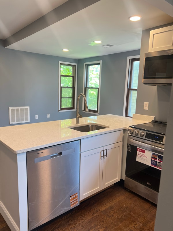 Foto del edificio - 809 N Harrison St