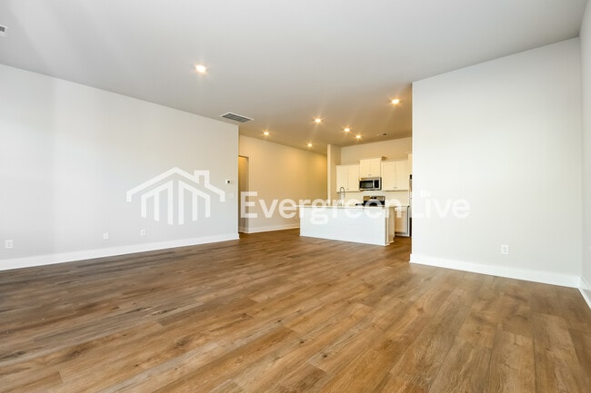 Building Photo - 134 Bloomsbury St