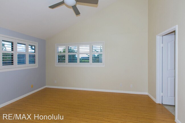 Building Photo - 3 br, 2 bath House - 95-1025 Hookowa St