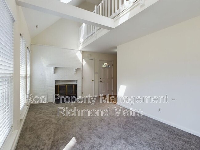 Building Photo - 8440 Scottingham Dr
