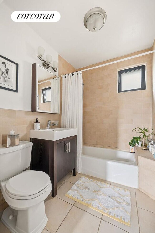 Foto del edificio - 138 Seeley St