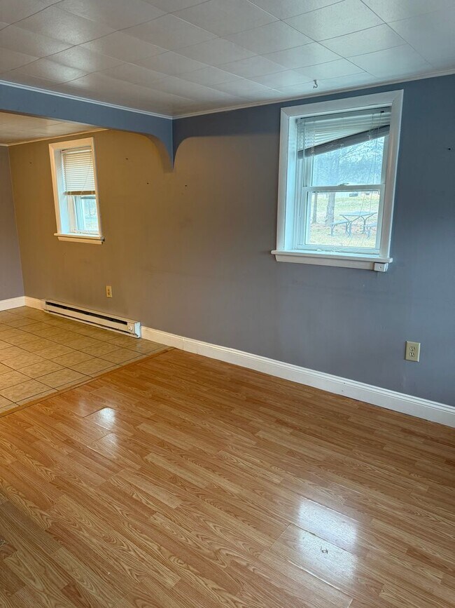 Foto del edificio - 3185 Spring Rd