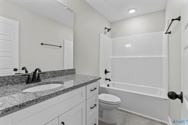 Building Photo - 245 Susan Lynn Dr