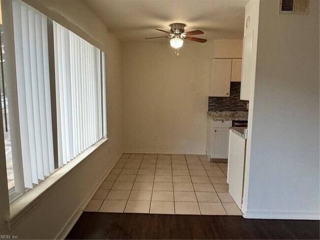 Foto del edificio - 815 Sandy Ct