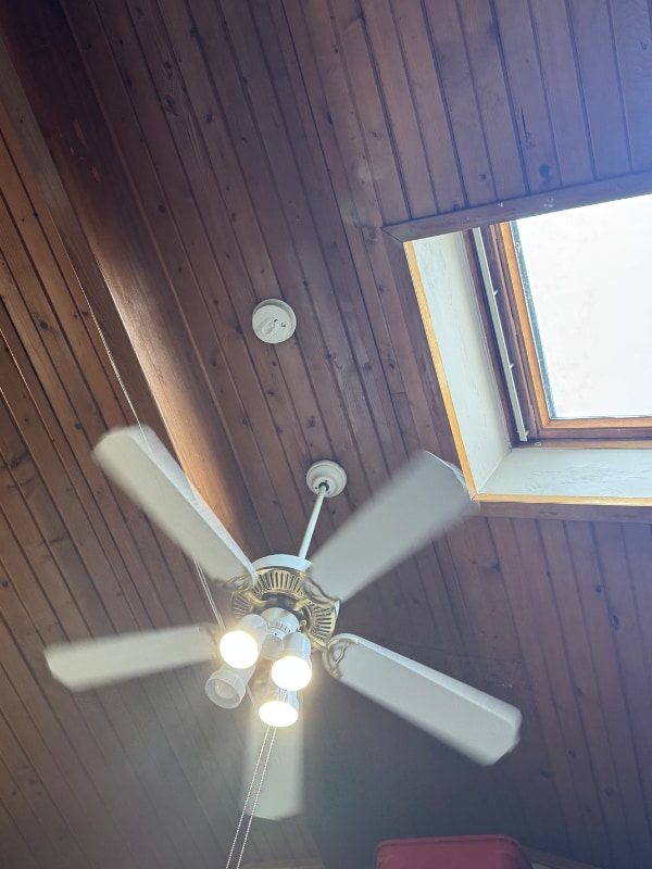 Foto del edificio - 112 S Virginia St