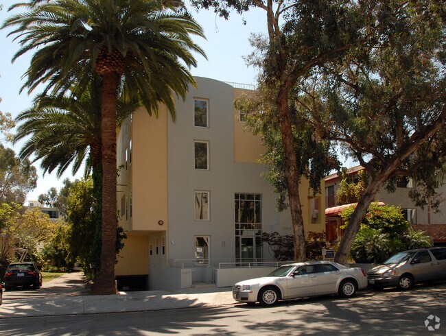 Foto principal - 11628 Chenault St