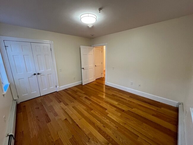 Building Photo - 2 Coburn St