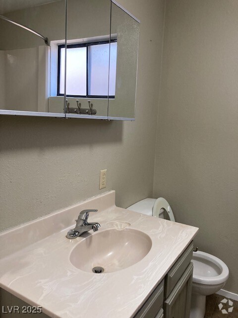 Building Photo - 1313 Price St